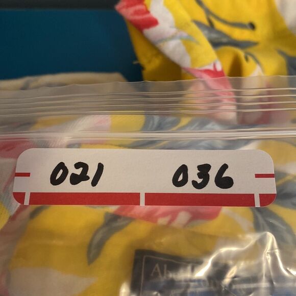 Abercrombie shirt - Picture 7 of 7